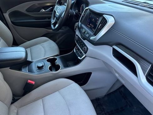 Used 2024 GMC Terrain SLE FWD image 19