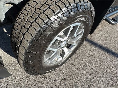 Used 2021 GMC Canyon AT4 image 10