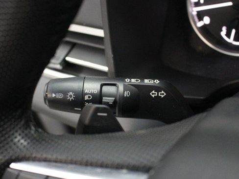 Used 2022 Mitsubishi Outlander SEL image 13