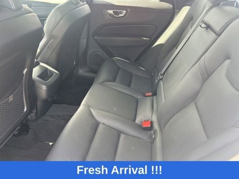 Used 2024 Volvo XC60 B5 Plus w/ Protection Package Premier image 16