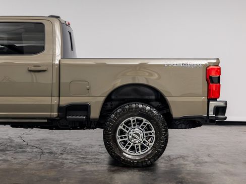 Used 2026 Ford F250 Lariat w/ Tremor Off-Road Package AWD/4WD image 14