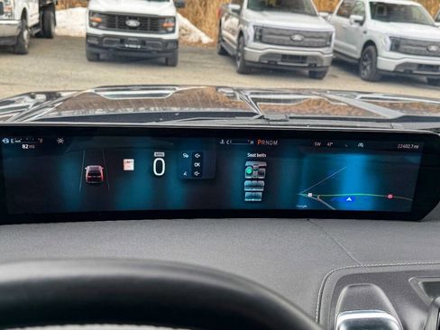 Used 2025 Ford Expedition Max Platinum AWD/4WD image 34