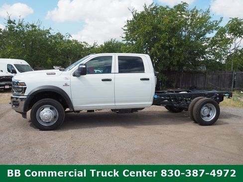 New 2026 RAM 5500 Tradesman w/ Chrome Appearance Group image 1