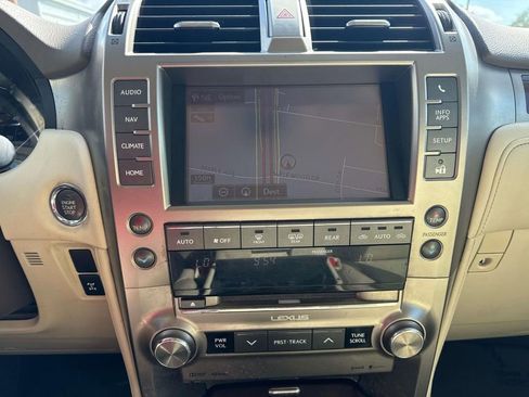 Used 2014 Lexus GX 460 w/ Premium Package AWD/4WD image 35
