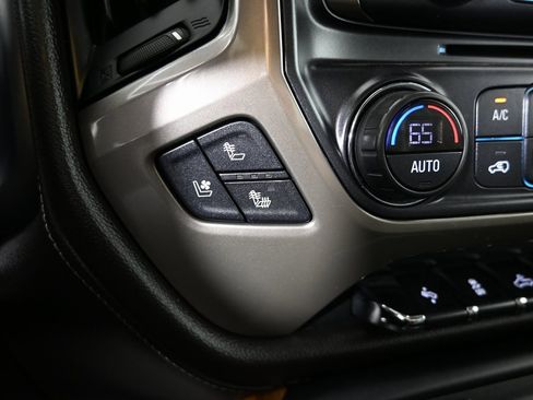 Used 2019 Chevrolet Silverado 3500 High Country w/ Duramax Plus Package image 39