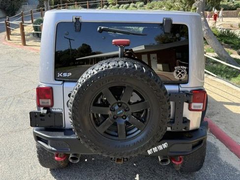 Used 2016 Jeep Wrangler Unlimited Rubicon AWD/4WD image 17