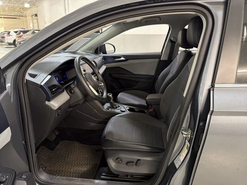 Used 2022 Volkswagen Taos SE AWD/4WD image 6