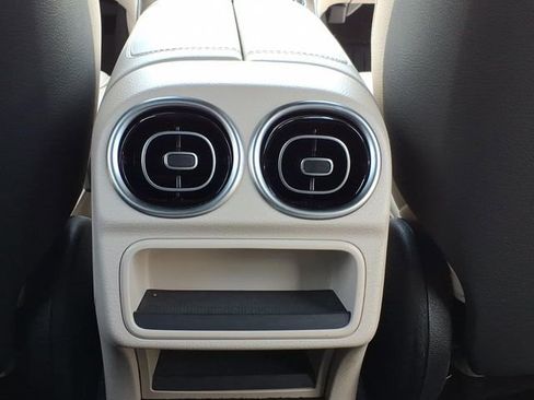 Used 2023 Mercedes-Benz C 300 Sedan image 33