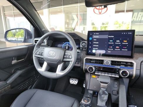 Used 2024 Toyota Tacoma Limited AWD/4WD image 21
