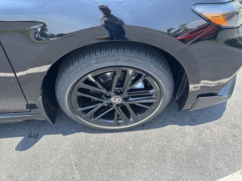 New 2025 Toyota Camry SE image 10