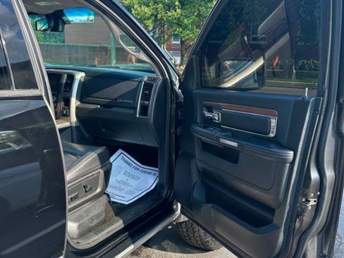 Used 2014 RAM 1500 Laramie w/ Convenience Group AWD/4WD image 25