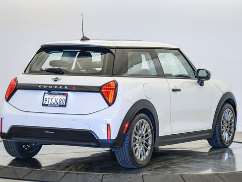 Used 2025 MINI Cooper S image 5