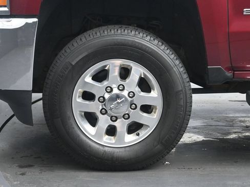 Used 2015 Chevrolet Silverado 2500 LT w/ Z71 Package, Off-Road AWD/4WD image 22