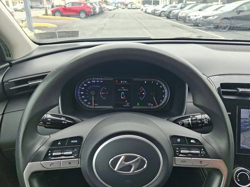 Used 2022 Hyundai Tucson SEL AWD/4WD image 19