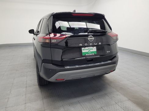 Used 2022 Nissan Rogue SV FWD image 6