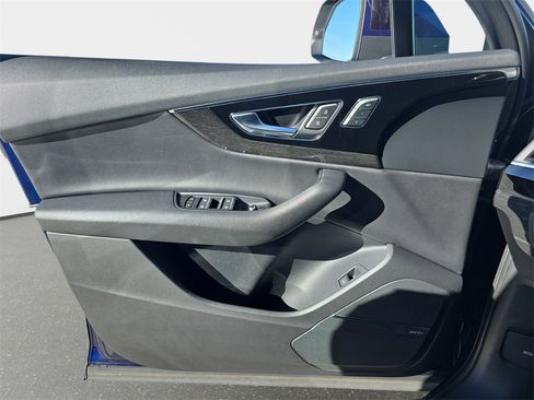 Used 2019 Audi Q7 3.0T Premium Plus w/ Premium Plus Package image 32