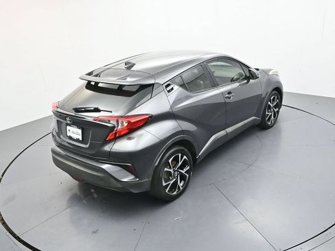 Used 2018 Toyota C-HR XLE FWD image 23