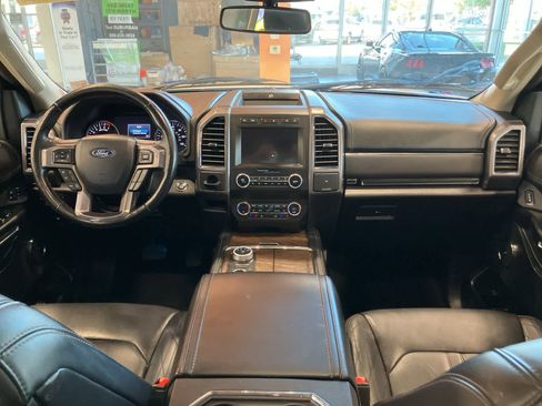 Used 2021 Ford Expedition Max Platinum image 31