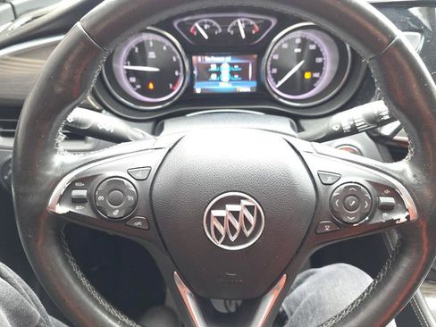 Used 2019 Buick Envision Essence FWD image 13