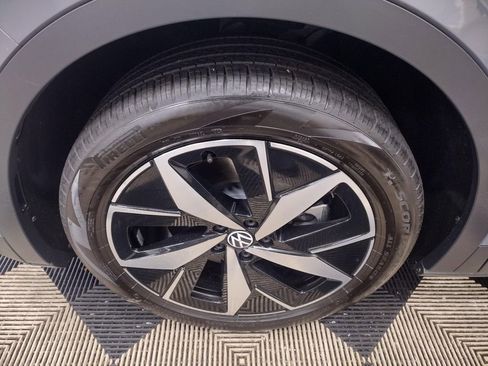 New 2025 Volkswagen ID.4 Pro S image 5