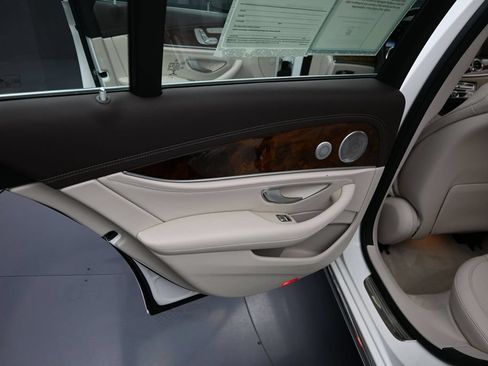 Used 2019 Mercedes-Benz E 450 4MATIC Wagon image 15