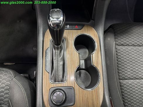 Used 2019 GMC Acadia SLE AWD/4WD image 27