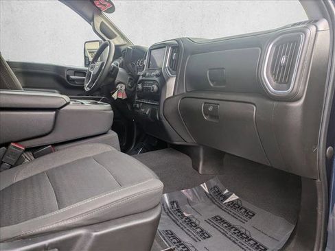 Used 2022 Chevrolet Silverado 3500 LT image 23