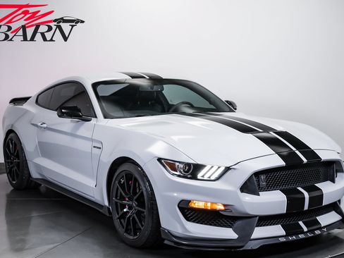 Used 2016 Ford Mustang Shelby GT350 w/ Technology Package RWD image 7