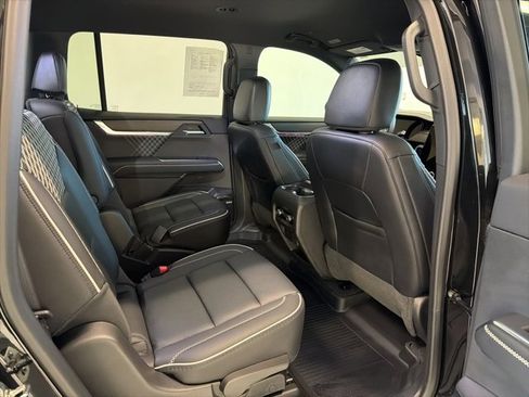 Used 2025 GMC Acadia Denali w/ LPO, Cargo Package image 43