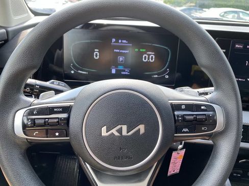 Used 2023 Kia Sportage LX AWD/4WD image 15