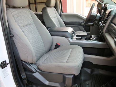 Used 2022 Ford F250 XLT w/ XLT Premium Package AWD/4WD image 37