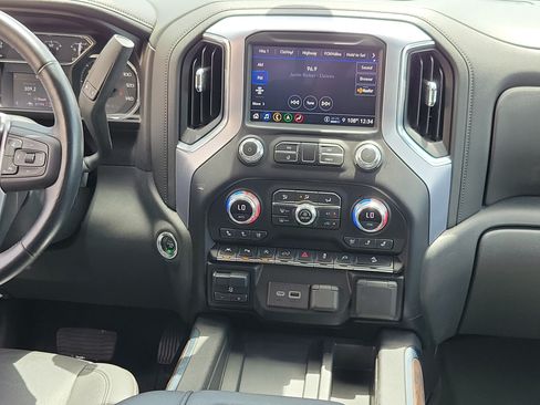 Used 2021 GMC Sierra 1500 SLT w/ SLT Premium Plus Package AWD/4WD image 24