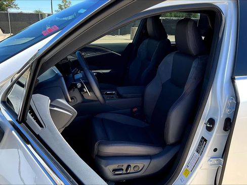 Certified 2026 Lexus RX 450h AWD w/ Convenience Package image 8