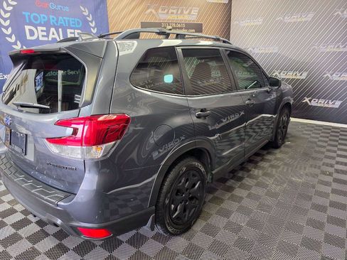 Used 2021 Subaru Forester Premium AWD/4WD image 8