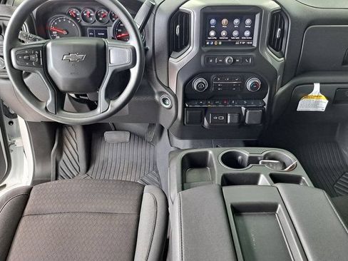 Used 2025 Chevrolet Silverado 1500 Custom Trail Boss AWD/4WD image 24