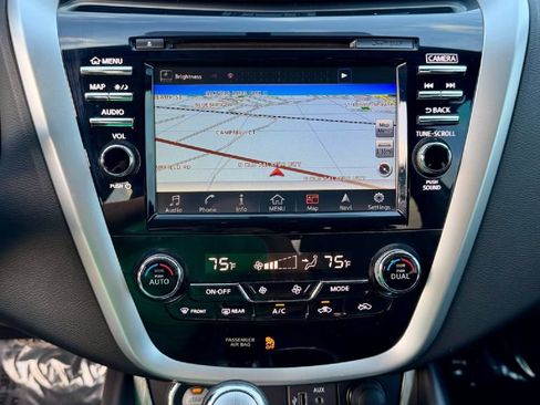 Used 2018 Nissan Murano SL w/ Midnight Edition Package FWD image 15