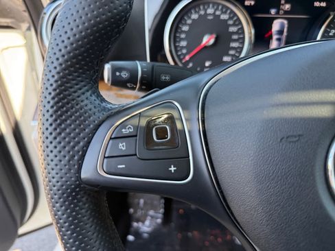 Certified 2017 Mercedes-Benz E 300 4MATIC image 25