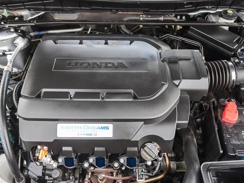 Used 2017 Honda Accord Touring image 26