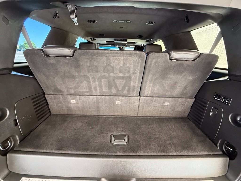 Used 2018 Cadillac Escalade Platinum AWD/4WD image 18
