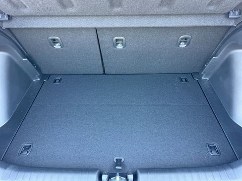 New 2025 Hyundai Venue SEL image 15