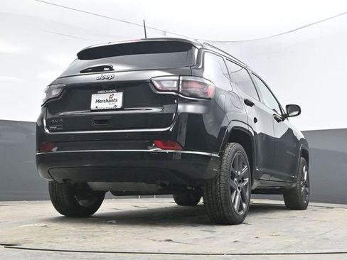 Used 2024 Jeep Compass Limited w/ High Altitude Package image 38