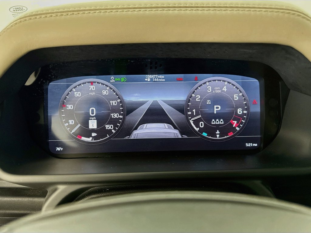 Certified 2022 Land Rover Defender 110 X-Dynamic HSE AWD/4WD image 11