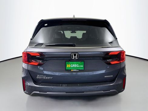 Used 2026 Honda Odyssey Touring image 8