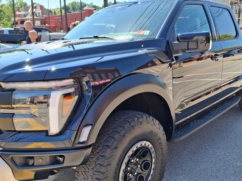 Used 2025 Ford F150 Raptor AWD/4WD image 3