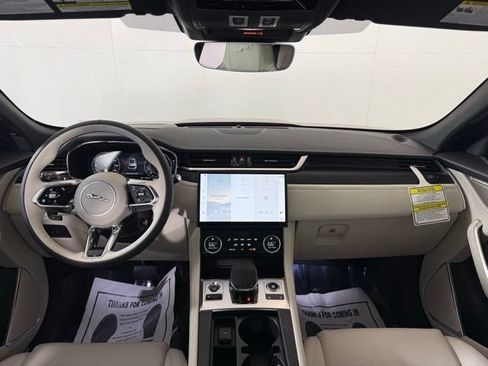 Certified 2026 Jaguar F-PACE R-Dynamic S AWD/4WD image 21