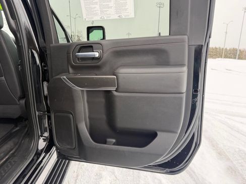 Used 2021 GMC Sierra 3500 AT4 w/ AT4 Premium Plus Package image 15