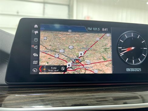 Used 2019 BMW M550i xDrive w/ Premium Package image 14