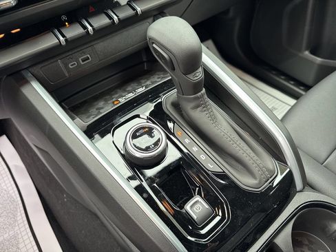 New 2026 Chevrolet Colorado Trail Boss AWD/4WD image 14