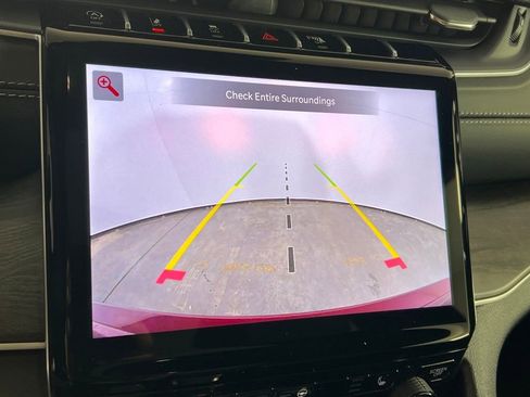 New 2025 Jeep Grand Cherokee Limited image 41