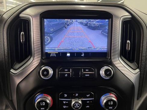 Used 2019 GMC Sierra 1500 SLE w/ SLE Value Package AWD/4WD image 17